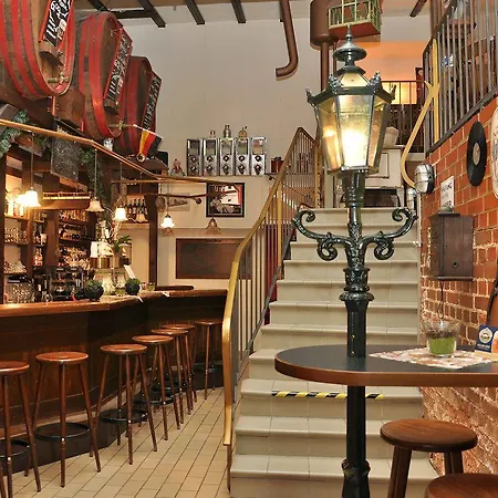 Hotel An Der Alten Porzelline 3*