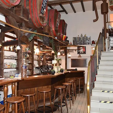 Hotel An Der Alten Porzelline 3*